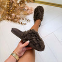 FLUFFY PANTOFFEL 5833-21 - DARK BROWN