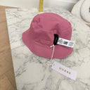 GUESS REVERSIBLE RAINT HAT AW5504POL01 - LOGO PINK