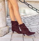 FEINE WILDLEDER-STIEFELETTE MIT ABSATZ DES8032 - BROWN/SUE
