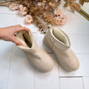 STYLE LOGO UGIE BOOT - BEIGE