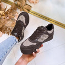 GUESS ALLOVER LOGO SNEAKER FLTM16FAL12 - COFFE