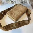 FAKE FUR PHONEBAG Q3216