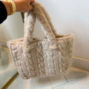 GUESS ILDE FAUX FUR BAG W6BZ14W4361 - G1I6 BEIGE