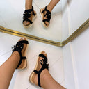 FRINGE KRAALTJES SANDAAL AM-322