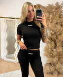 UNIQUE THE LABEL NENA SHORT SLEEVE TOP SCHWARZ
