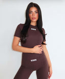 UNIQUE THE LABEL NENA SHORT SLEEVE TOP CACAO