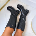 GUESS LOGO LAARS FLFLYIELE11 - BLACK