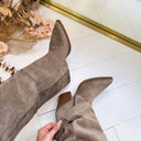 EMMA LAARS 2583A - KHAKI