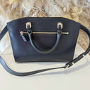 GUESS QUEENSLAND LUXURY BAG VG965506