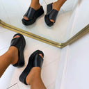 JENNA PLATEAU SLIPPER OM6613