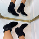 NEW STUDS BOOT DES8011