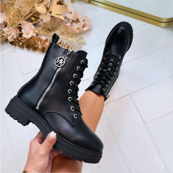 LOGO ZIPPER BOOT XJ-702 BLACK *WEB ONLY*