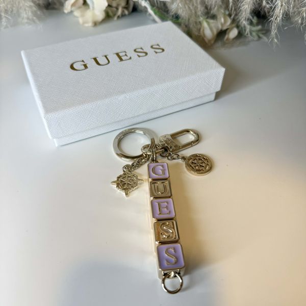 GUESS BLOCK KEYRING RW7554P6201 GOLD/LILA