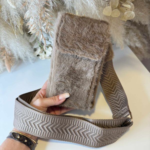 FAKE FUR PHONEBAG Q3216 SOIL
