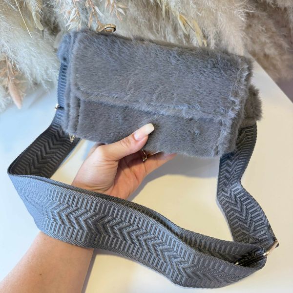 FAKE FUR WALLET BAG Q3215 GREY