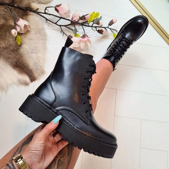 LEATHER LOOK MARTY BOOT BLACK LA68 *WEB ONLY* 