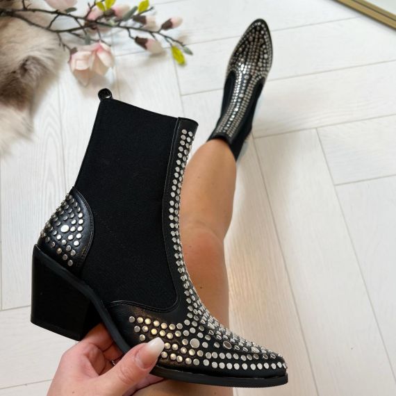 STUDDED MUSTY BOOT 12616-A13 BLACK *WEB ONLY* 