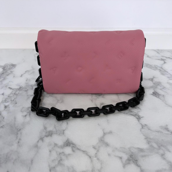 KENDALL + KYLIE TEXT CHAIN BAG 0005-70 PINK
