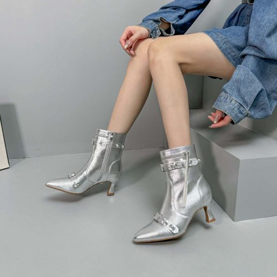 *ACTIE* STUDDED ZIP HEEL DES820 SILVER