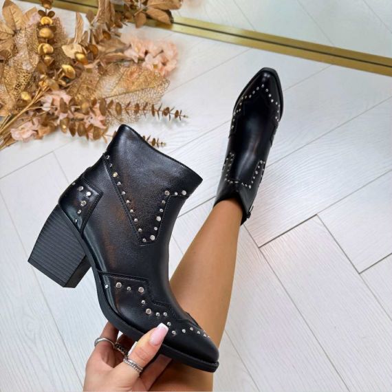 *SALE* STUDDIE BOOT T-286 BLACK