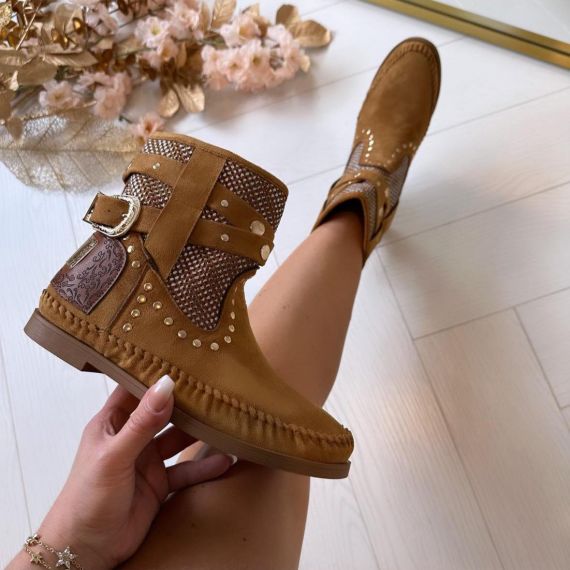 BOHEMIAN STUDS BOOT 7069-A117 CAMEL/SU *WEB ONLY*