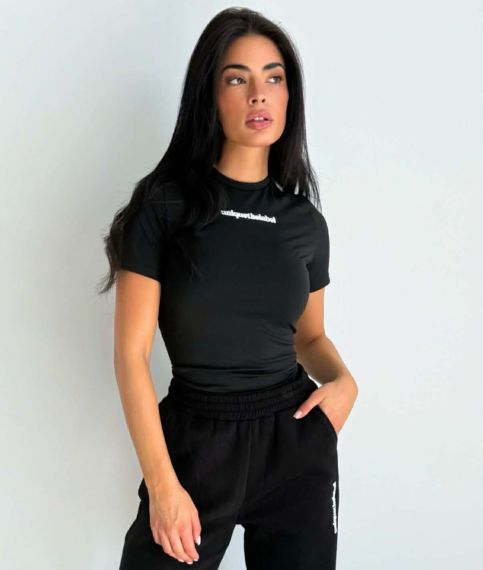UNIQUE THE LABEL ROBYN **SHORTSLEEVE** DEEP BLACK