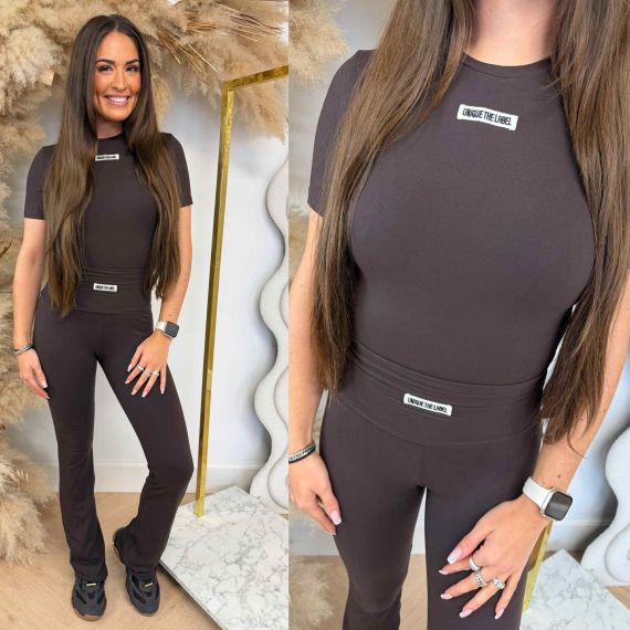 UNIQUE THE LABEL NENA **SHORT** SLEEVE TOP CACAO