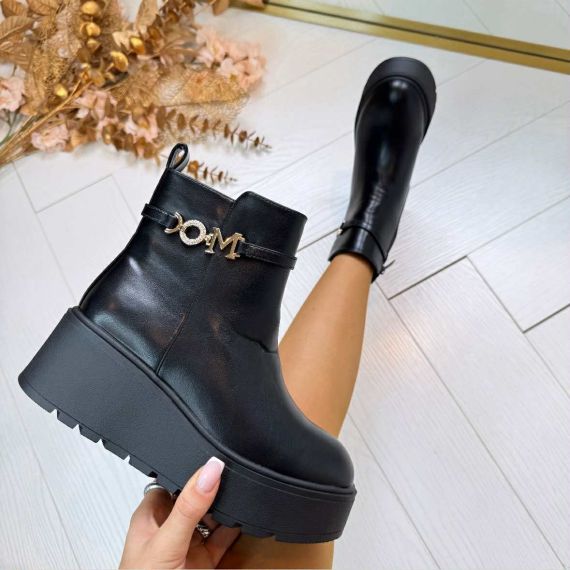 LEATHER LOOK SLEEHAK 0-650 BLACK