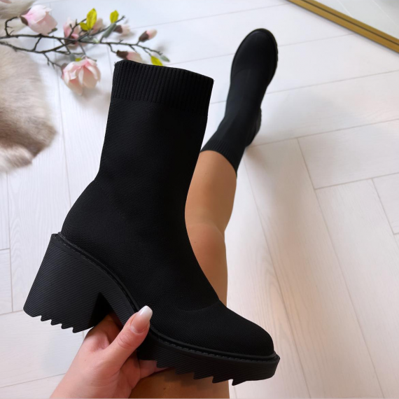 COMFY BOOT 5727 BLACK *WEB ONLY*