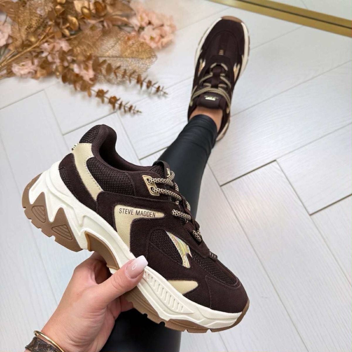 STEVE MADDEN AMPLE SNEAKER 880W2 CHO BRN SD - Style Woerden