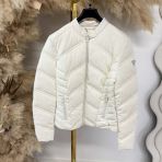 **LAATSTE MAAT M** GUESS SHINE LOGO JACKET W5RL00WGV30 OFFWHITE