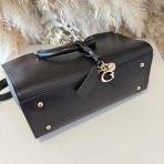 GUESS QUEENSLAND LUXURY BAG VG965506 BLACK