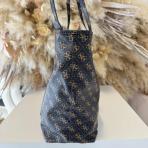 GUESS POWER PLAY II QG712424 BROWN LOGO